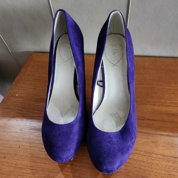 Purple suede glitter women's heels, size 8, GUC - Picture 2 of 4
